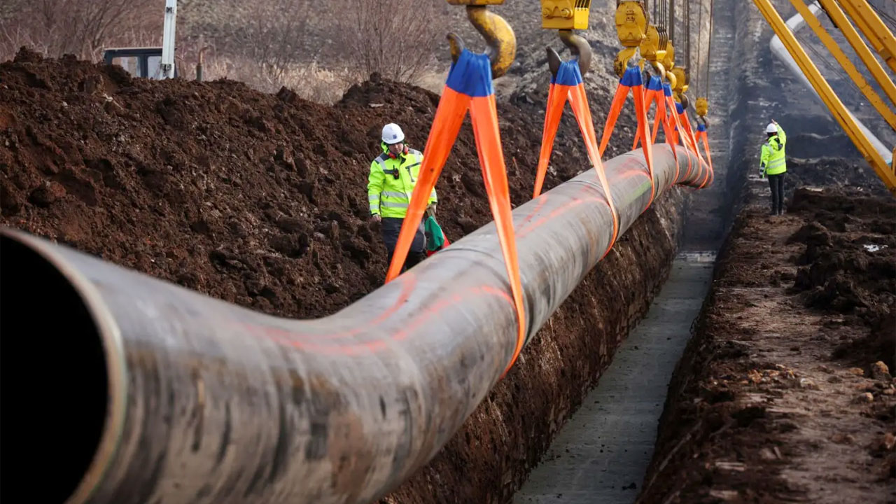 রাশিয়া-ইইউ তেল পাইপলাইনে হামলা, ইউক্রেনকে ভর্ৎসনা হাঙ্গেরির